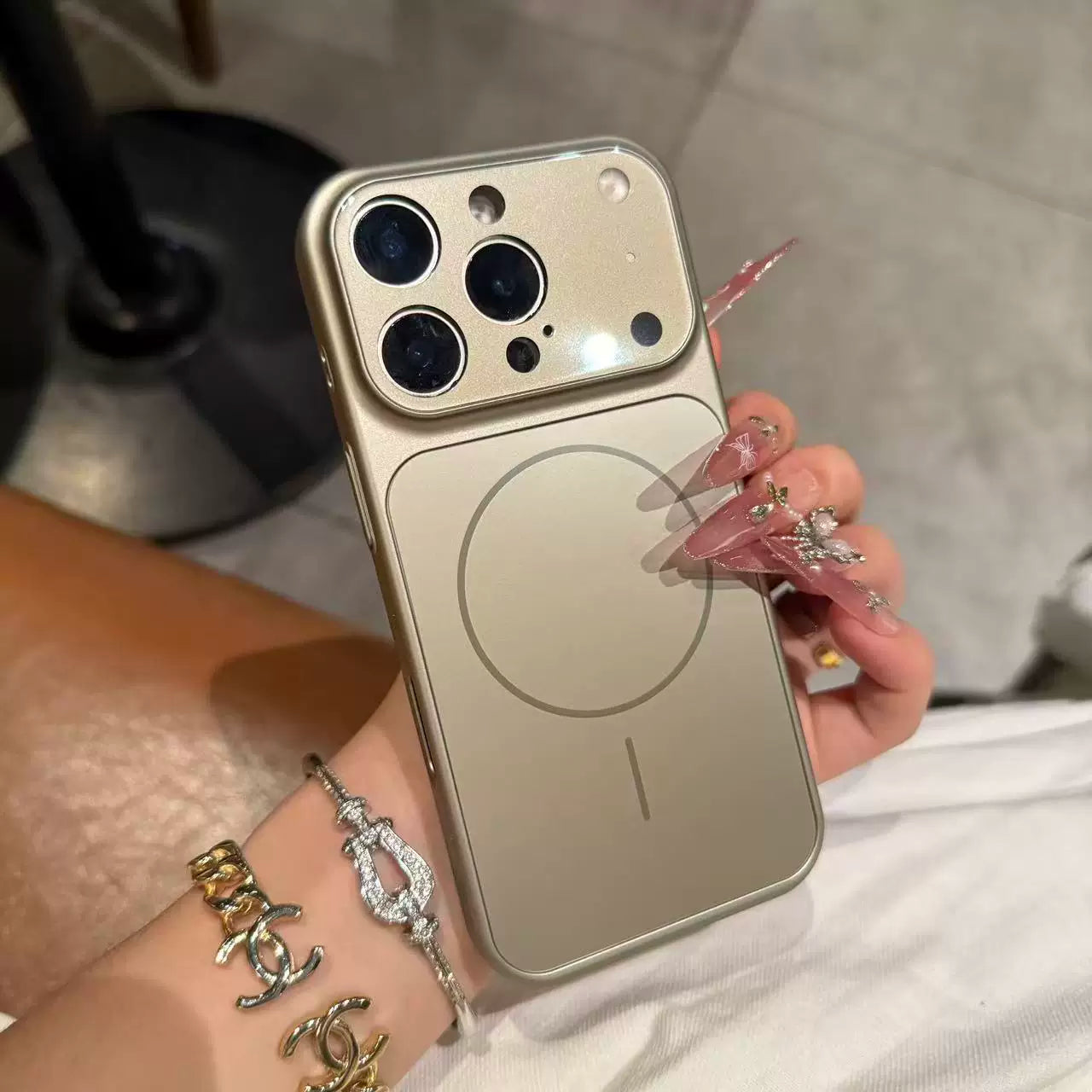 Applicable to iPhone17Promax fine ring magnetic mobile phone case Apple 16ProMax second change 17PM large window ultra-thin feel AG frosted glass i15/14pm protective case 13 all-inclusive anti-drop